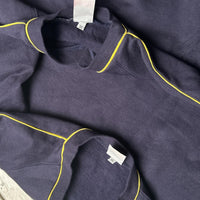 Arsenal Vintage 90’s Gunners Navy and Yellow Jumper (XS/XL)