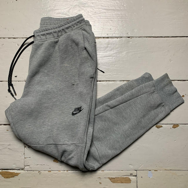 nike tech fleece joggers grey old version