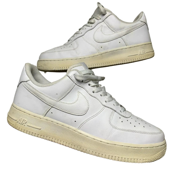 Nike Air Force 1 White (UK 9)