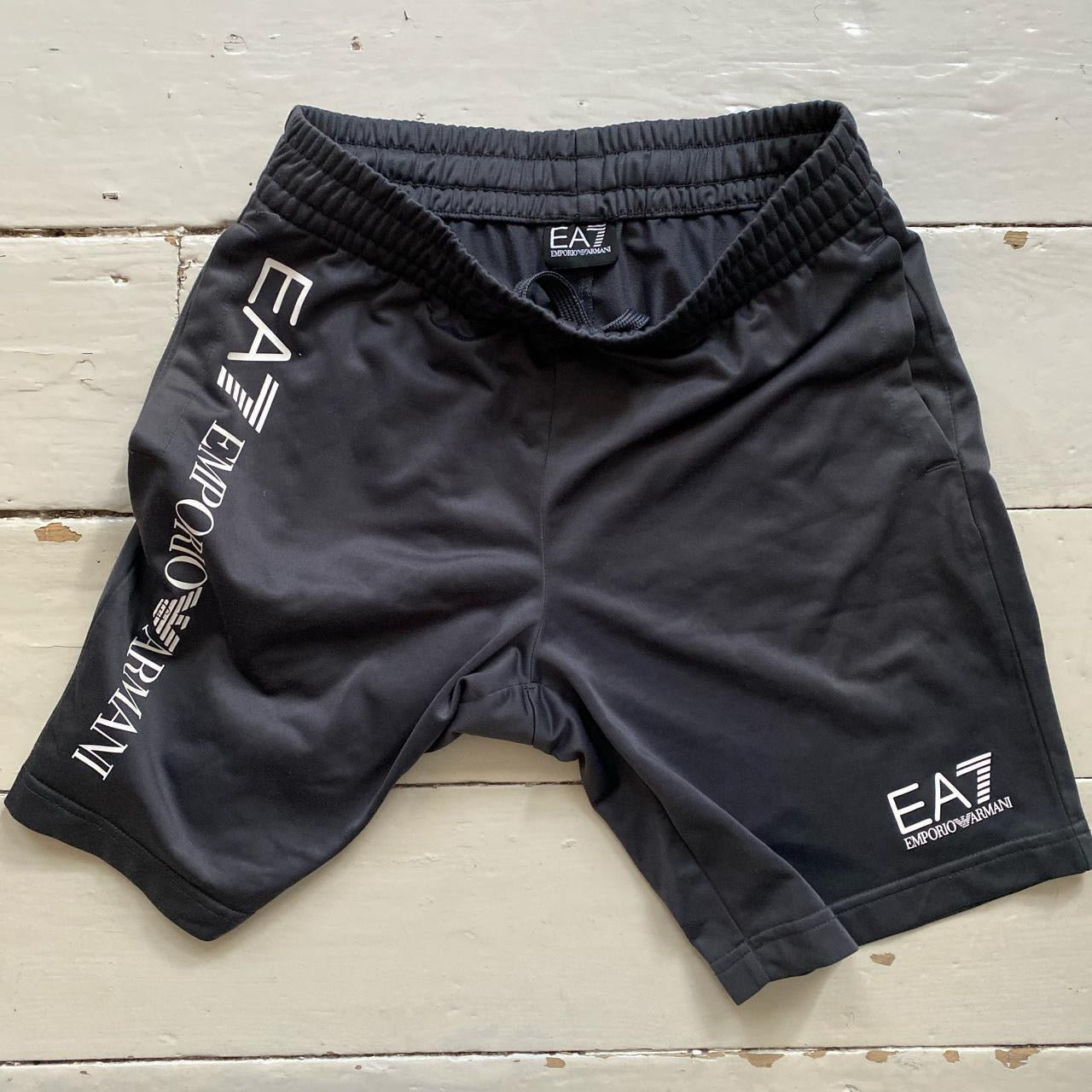 Emporio Armani EA7 Shorts (XS)