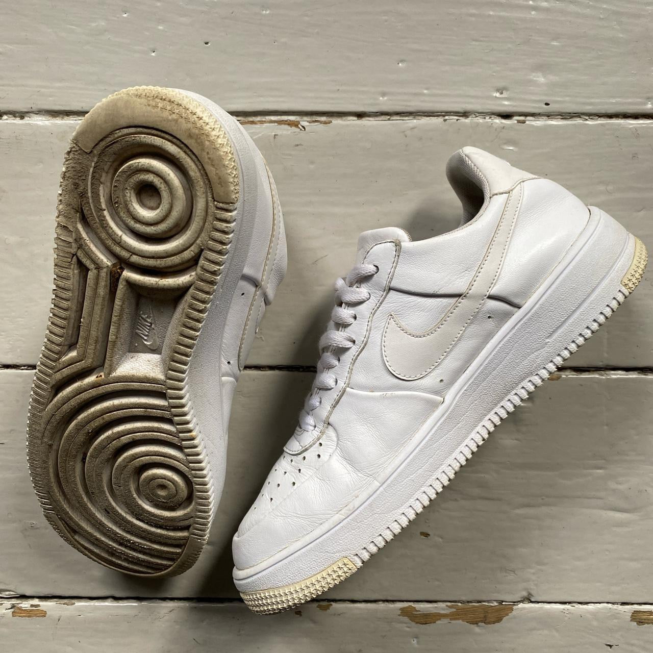 Nike Air Force 1 White (UK 9)