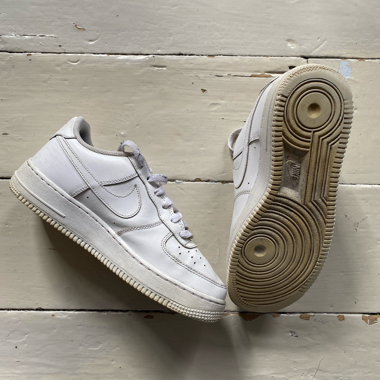 Nike Air Force 1 White (UK 6)