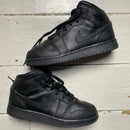 Jordan 1 Mid Black (UK 6)