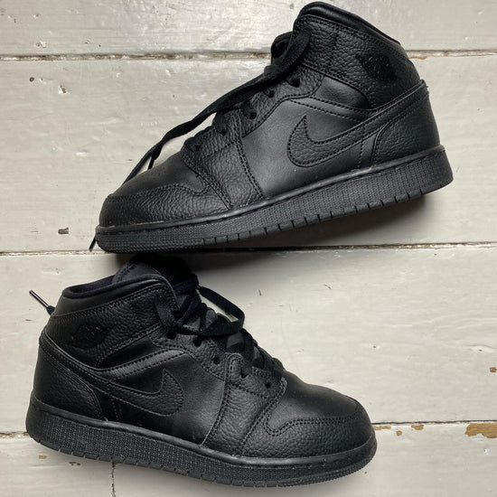 Jordan 1 Mid Black (UK 6)