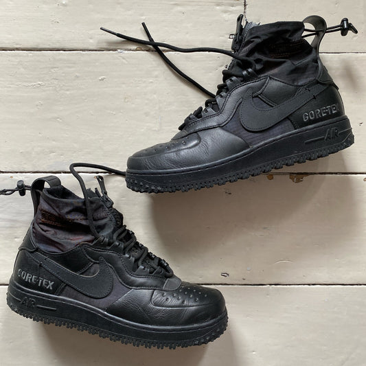 Nike Air Force 1 Goretex Mid Black (UK 6.5)