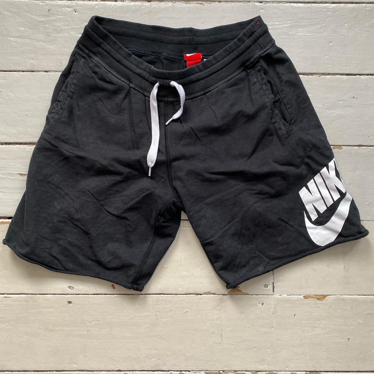 Nike Big Swoosh Cotton Shorts (Large)