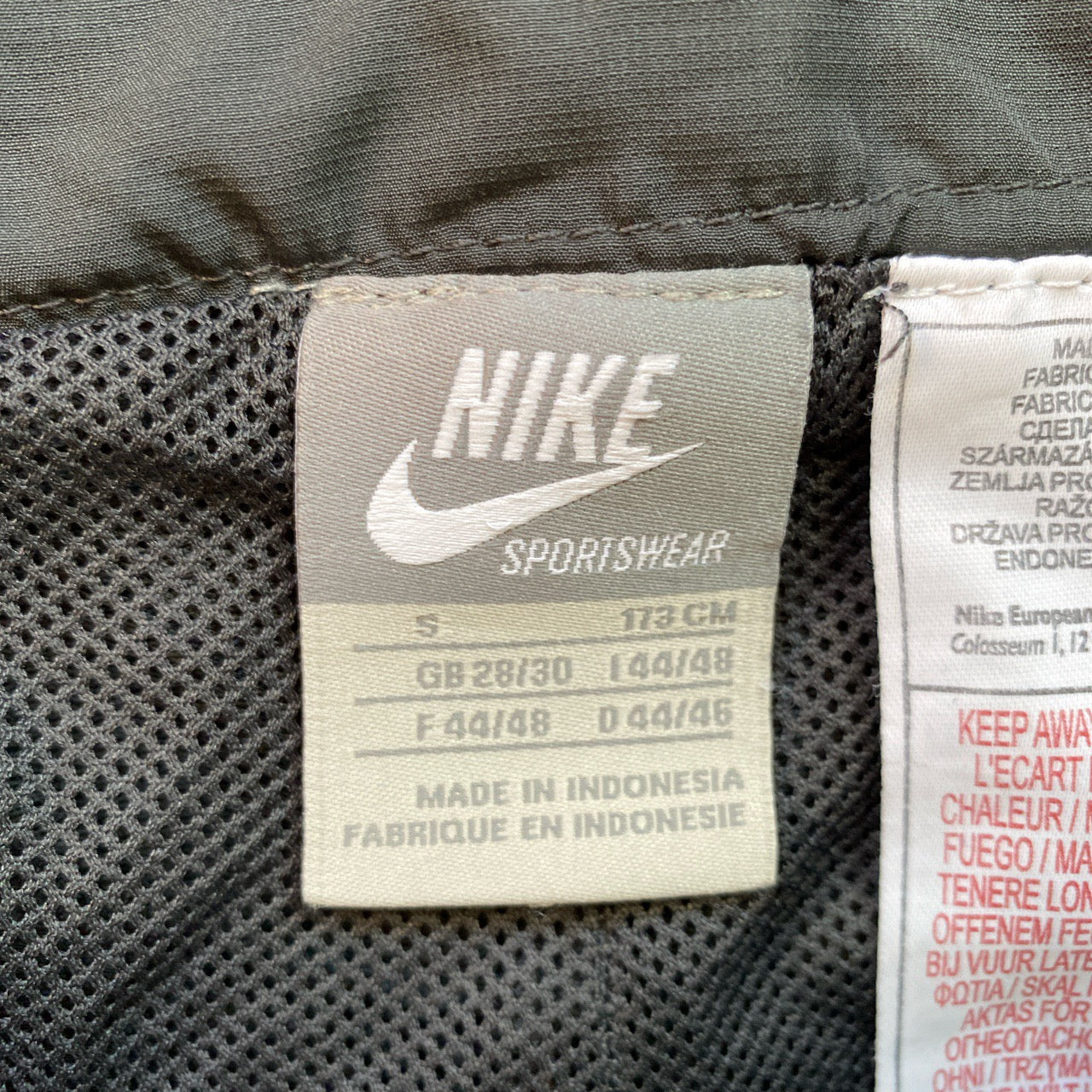 Nike Air Vintage Shorts (Small)