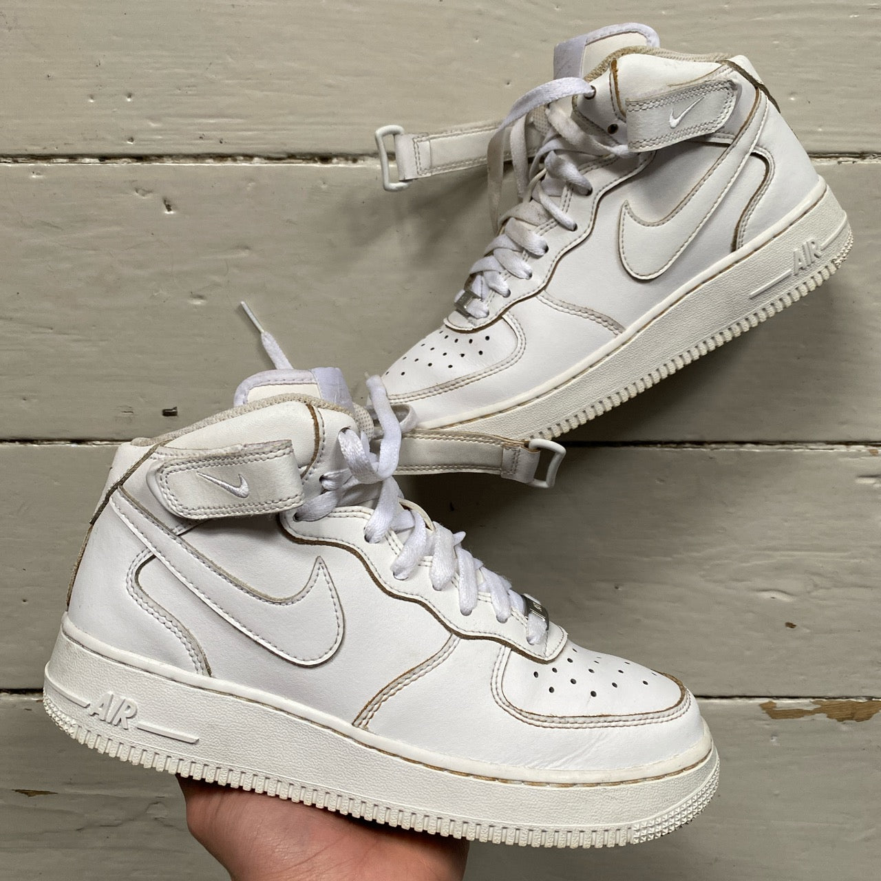Nike Air Force 1 White Mid (UK 5.5)