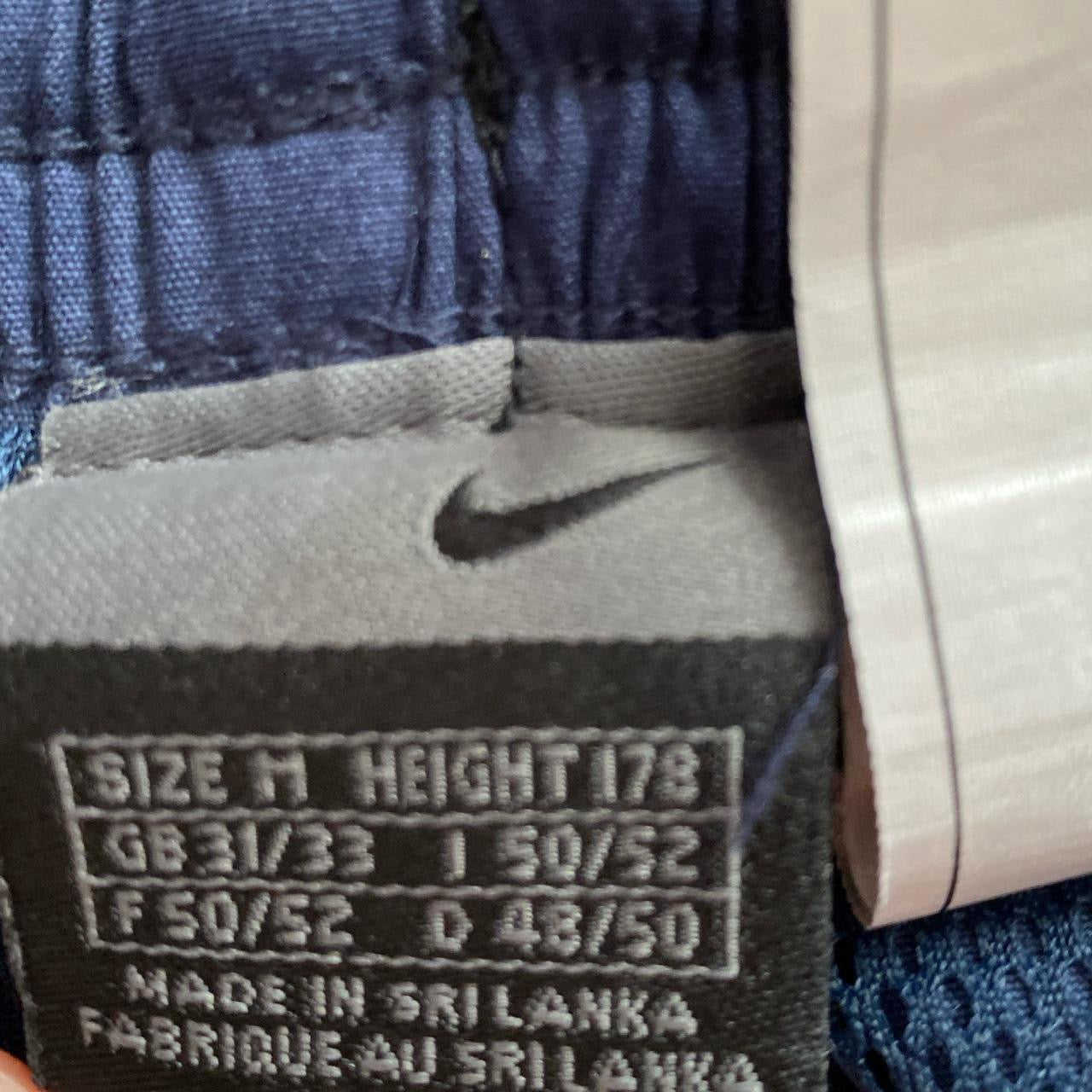 Nike Swoosh Vintage Shorts (Medium)