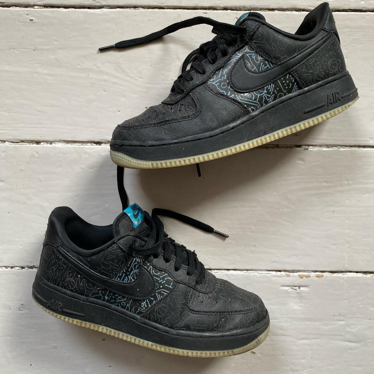 Nike Air Force 1 Black (UK 6)