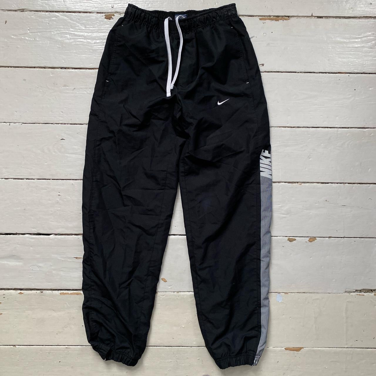 Nike Club Shell Bottoms (Small)