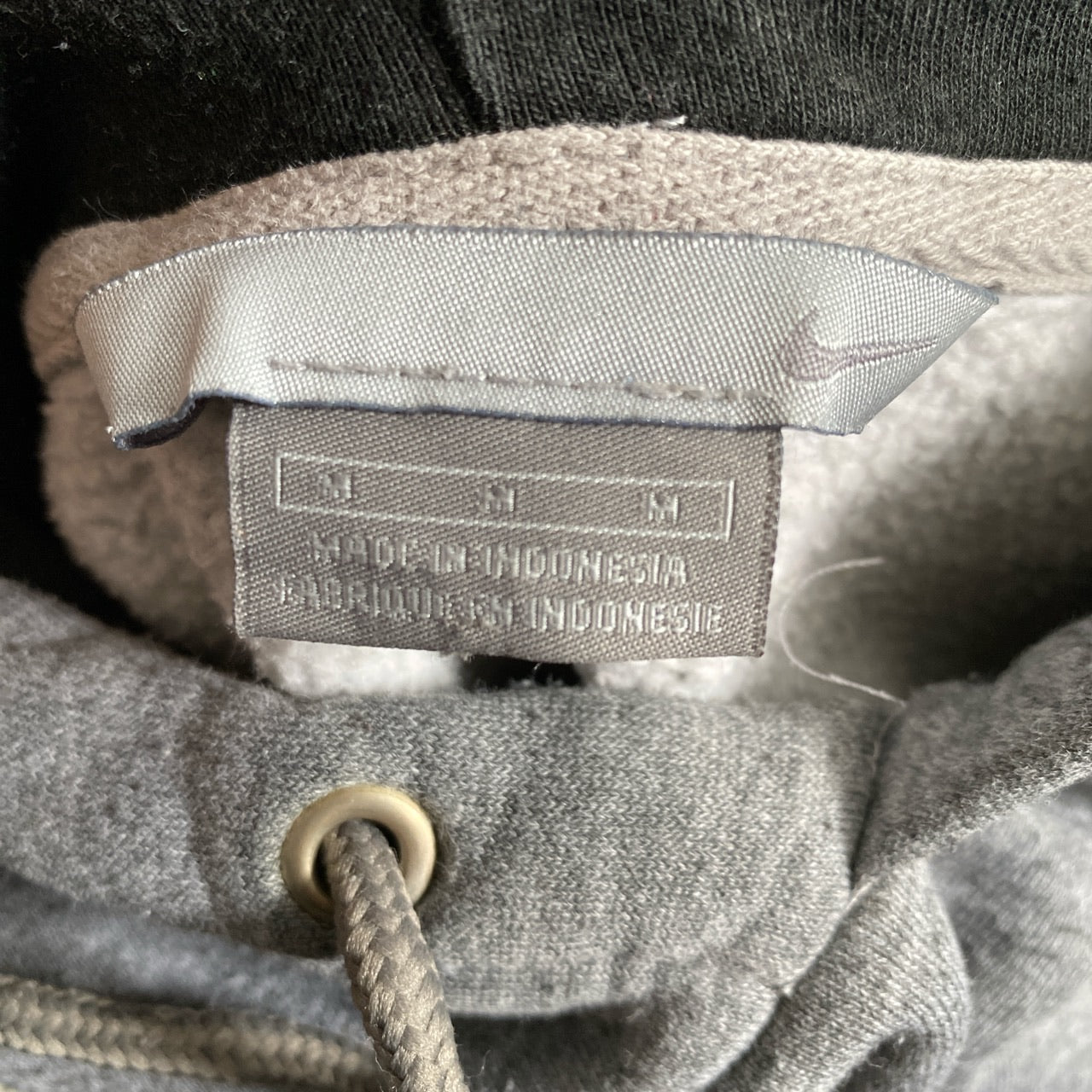 Nike Vintage Grey Hoodie (Medium)