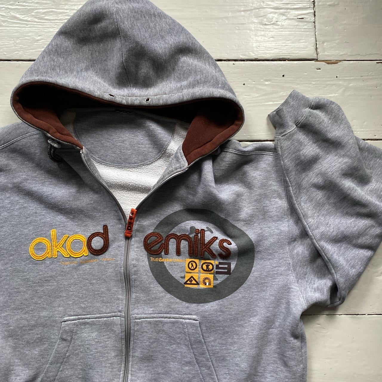 Akademiks Vintage Grey and Brown Hoodie (XL)