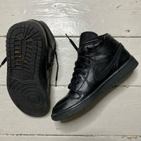 Jordan 1 Mid Black (UK 7.5)