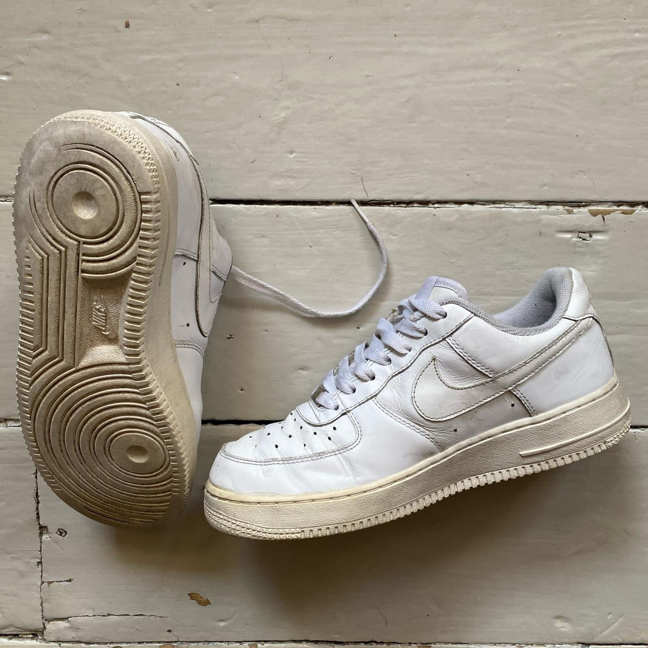 Nike Air Force 1 White (UK 6)
