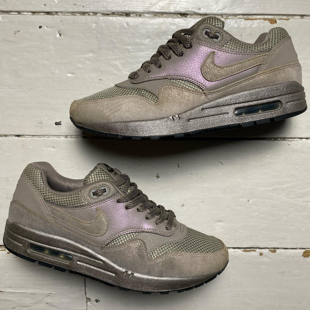 Nike Air Max 1 Iridescent (UK 7)