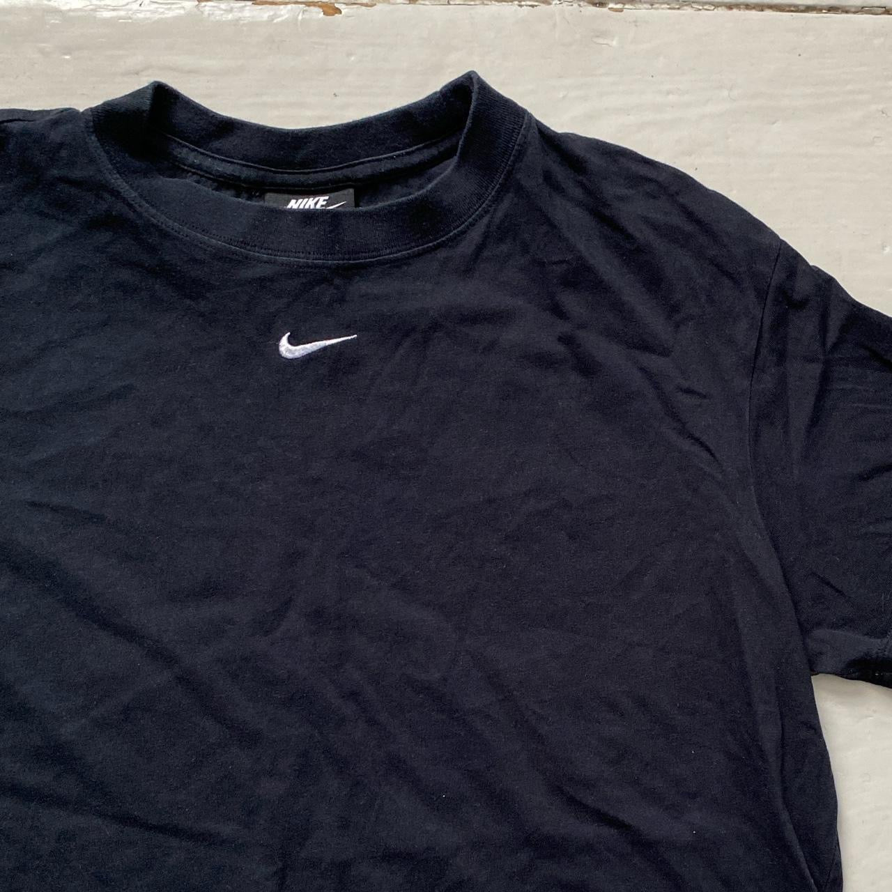 Nike Centre Swoosh Crop T Shirt (Small)