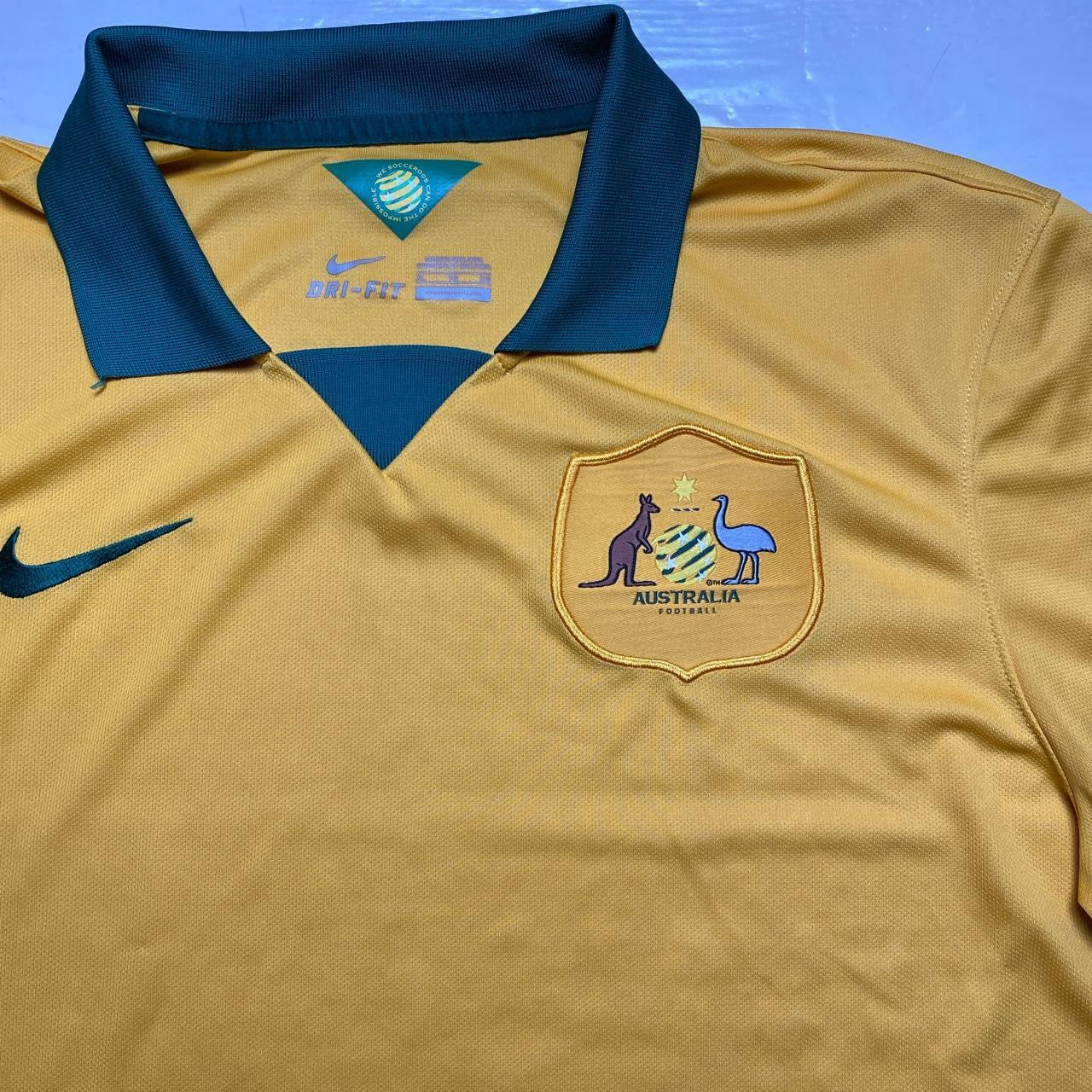 Australia Nike Football Jersey (XL)