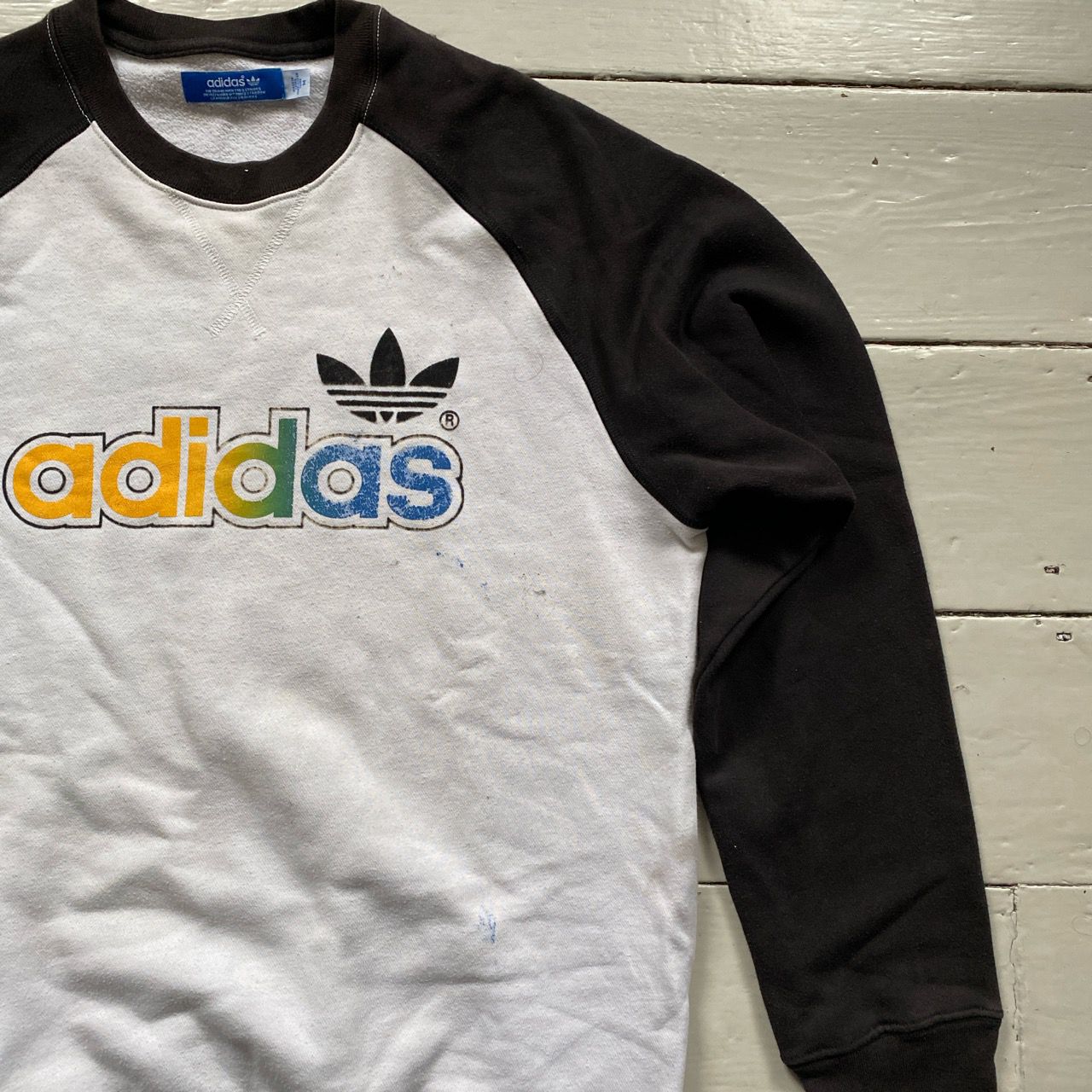 Adidas Vintage Sweatshirt (Medium)