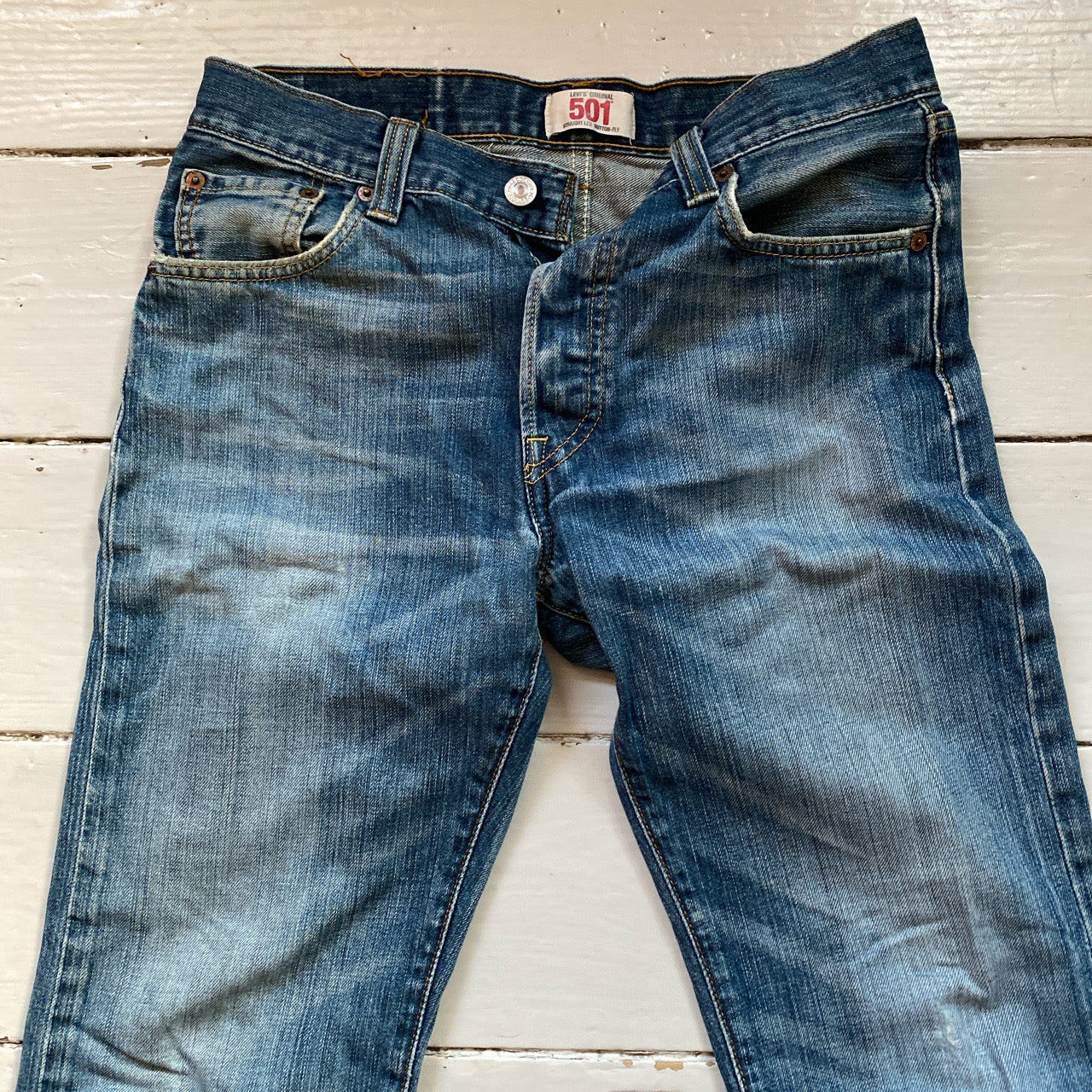 Levis 501 Distressed Jeans (39/29)