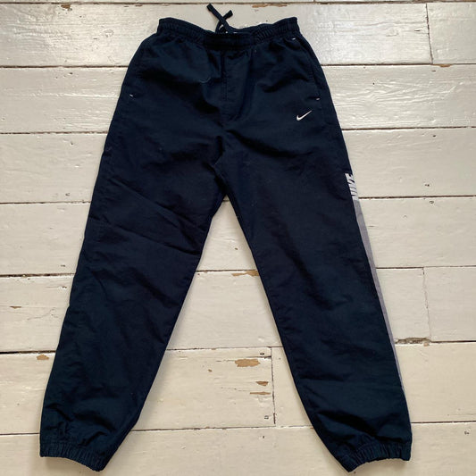 Nike Club Navy Shell Bottoms (Womens Small)