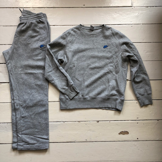 Nike Swoosh Grey Joggers and Jumper Tracksuit (Medium)