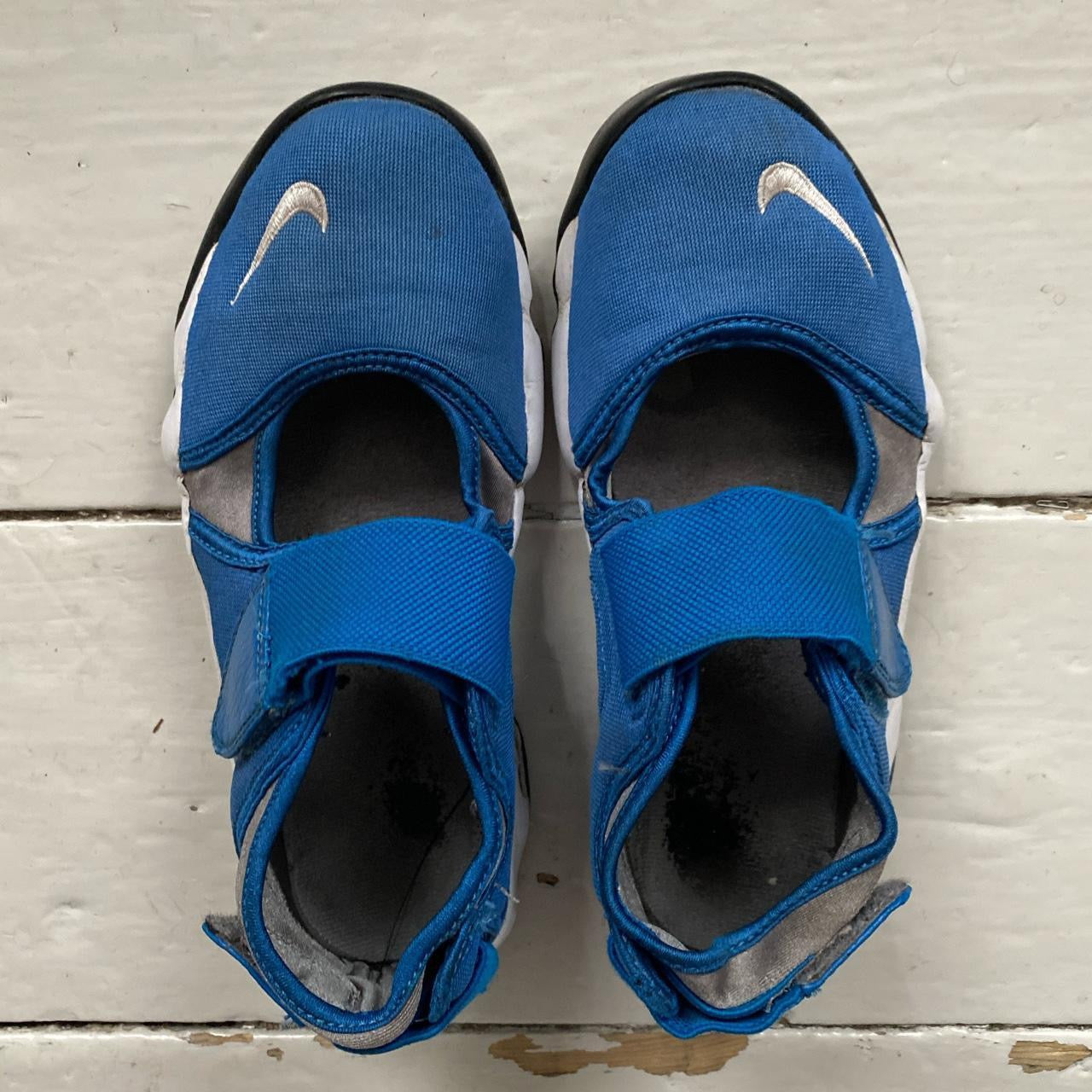 Nike Air Rift Blue and White (UK 3.5)