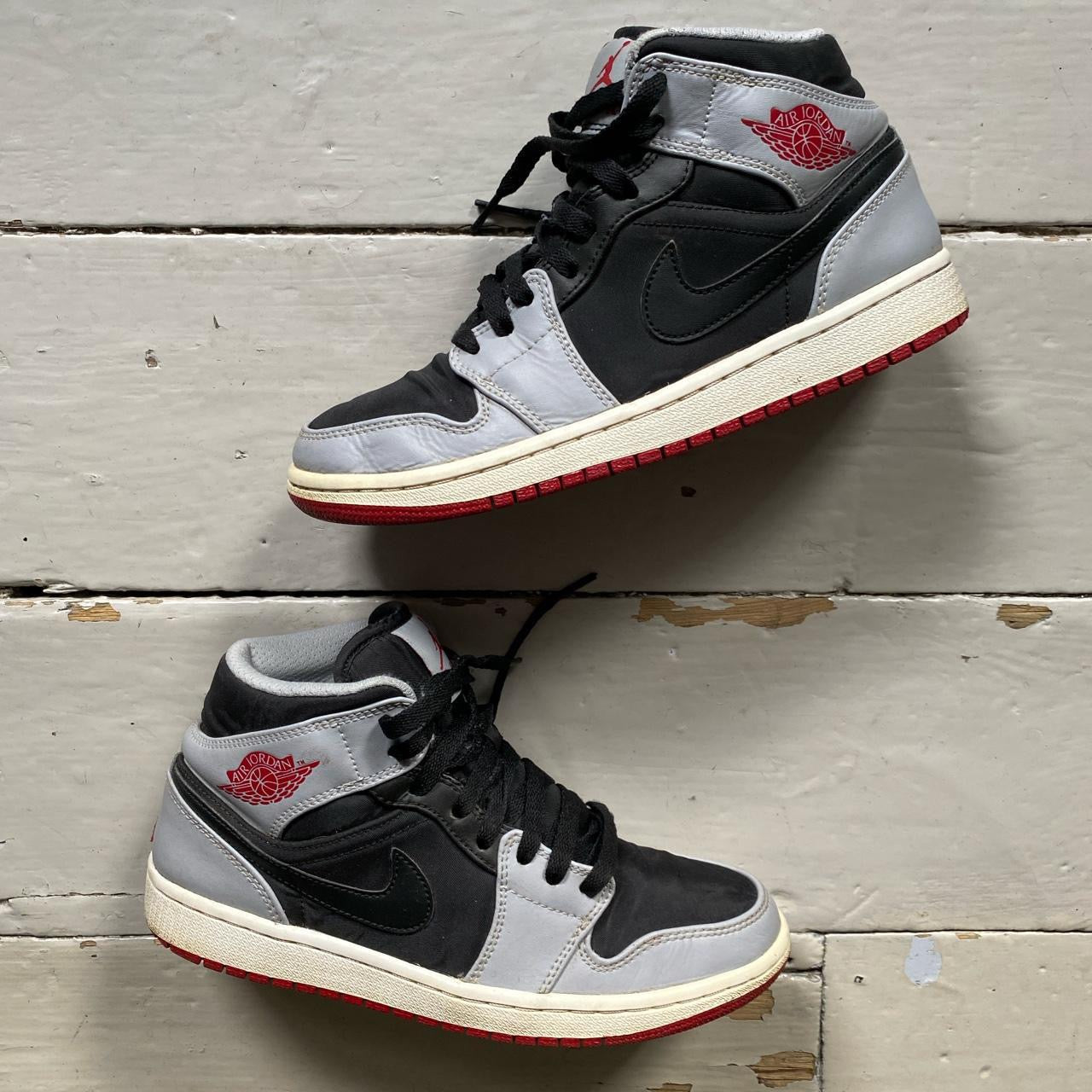 Jordan 1 Mid Red Grey (UK 6)