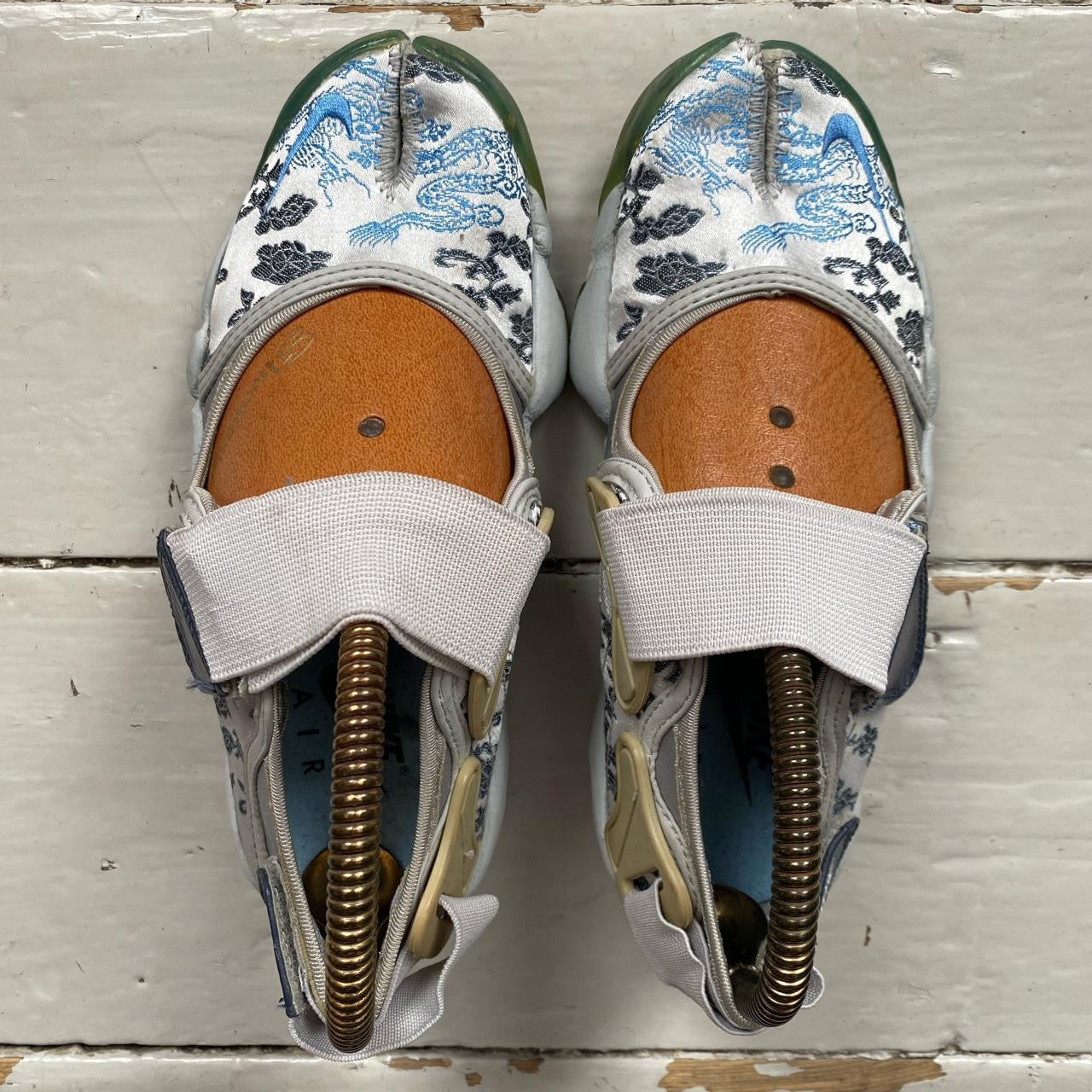 Nike Air Rift Split Toe (UK 3.5)