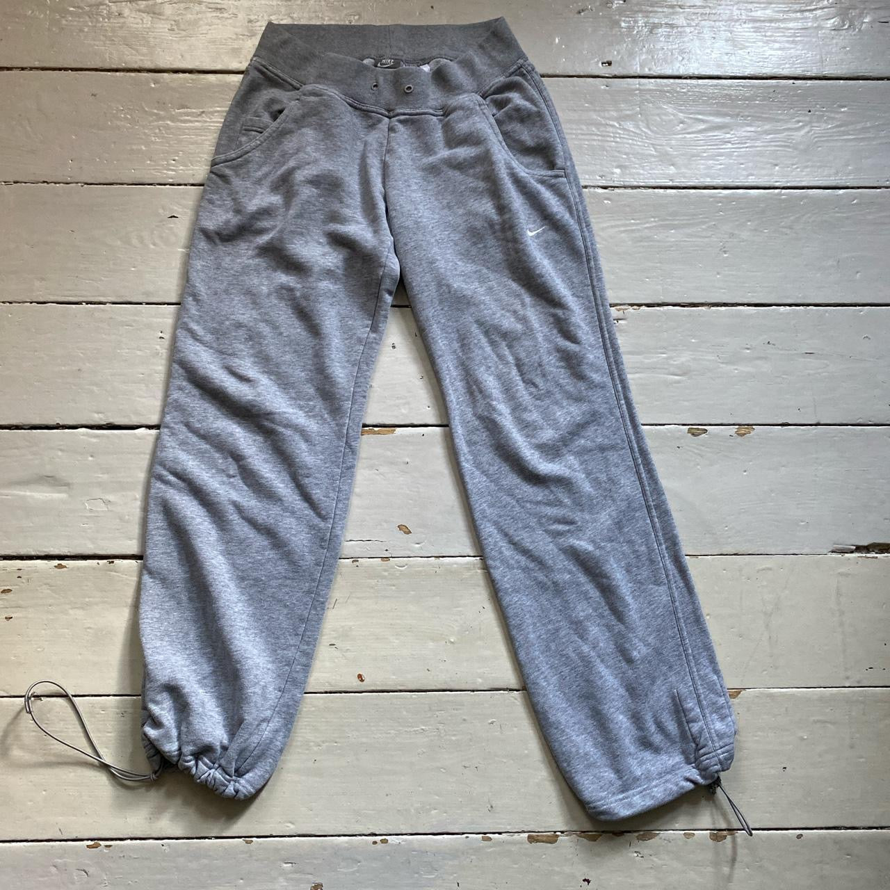 Nike Swoosh Vintage Grey Joggers (Womens XS)