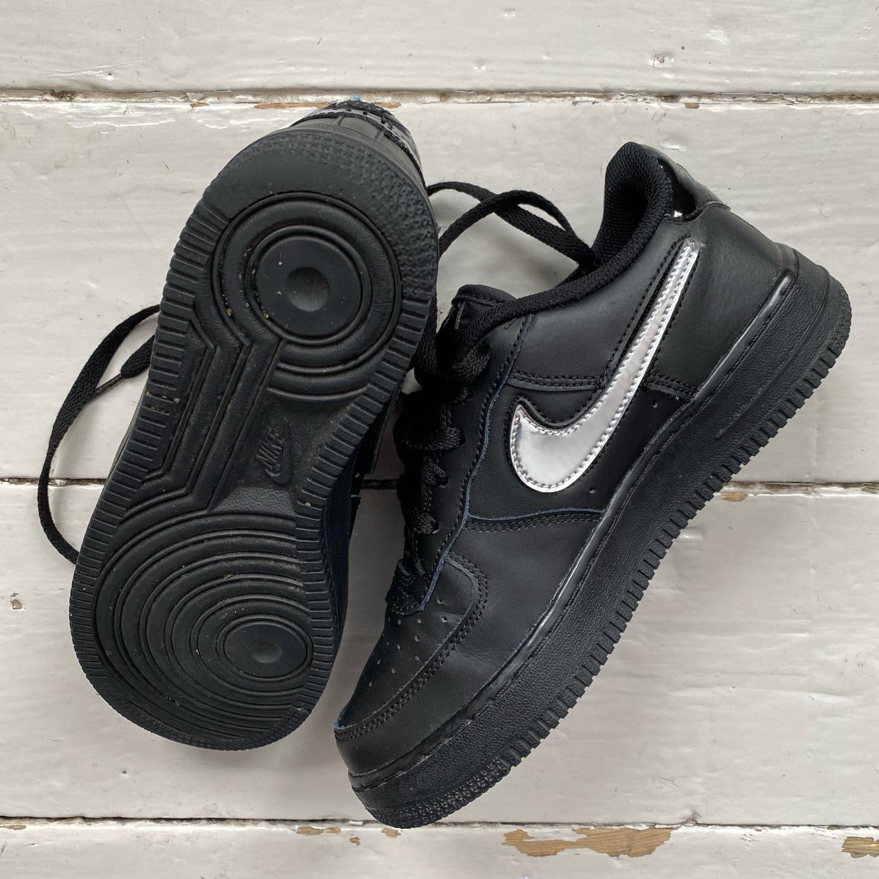 Nike Air Force 1 Velcro Swoosh (UK 4.5)