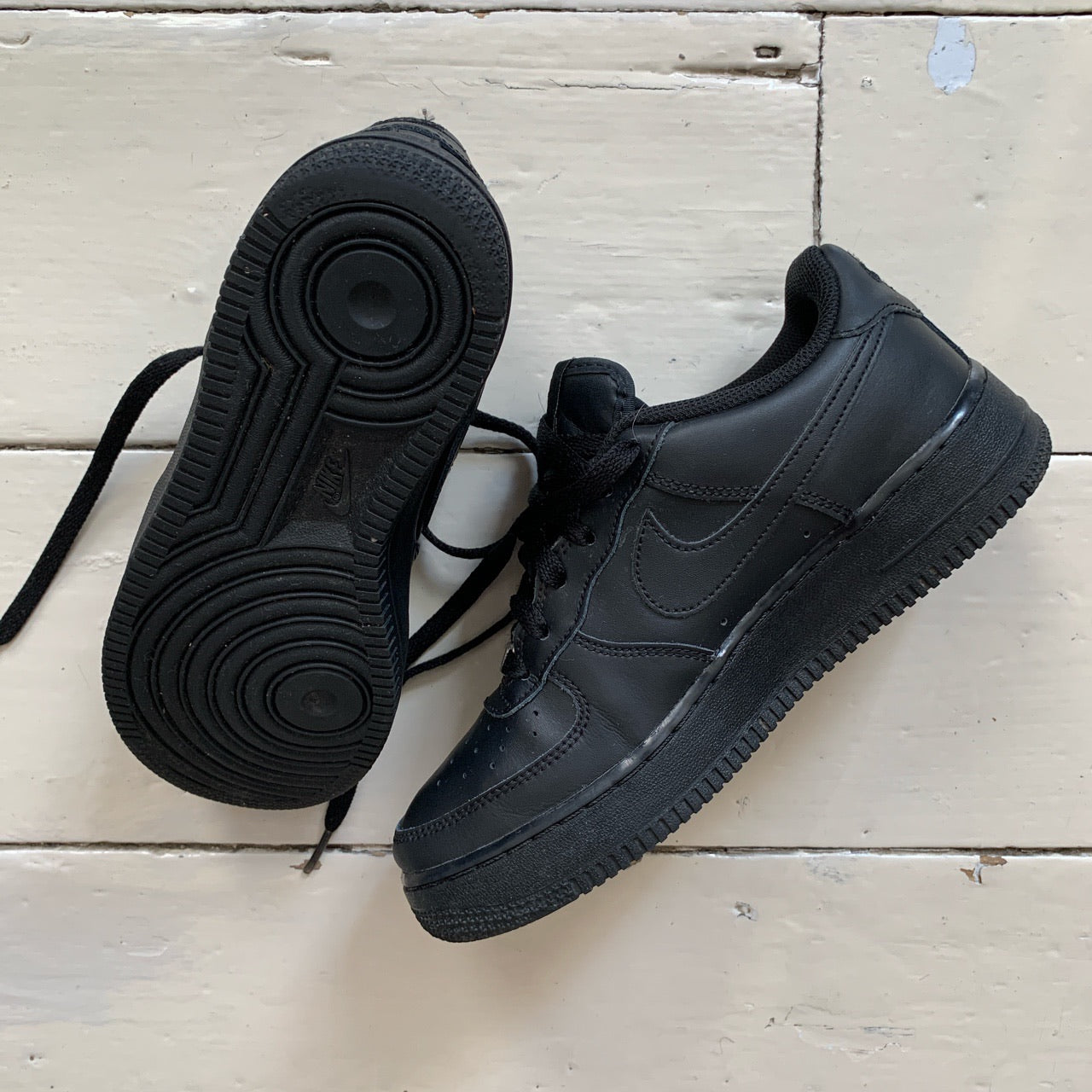 Nike Air Force 1 Triple Black (UK 5.5)