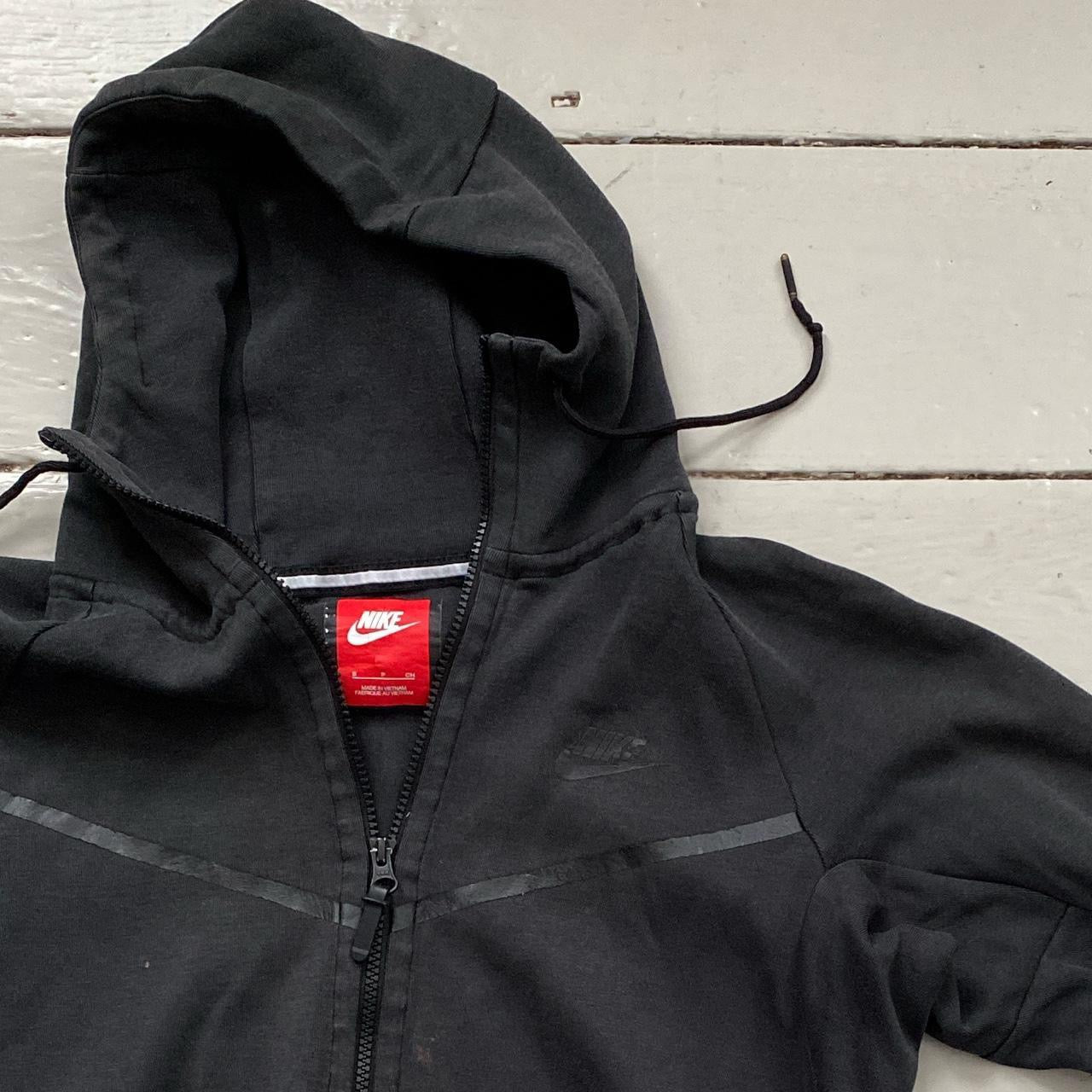 Nike Tech Fleece Black Hoodie (Small)