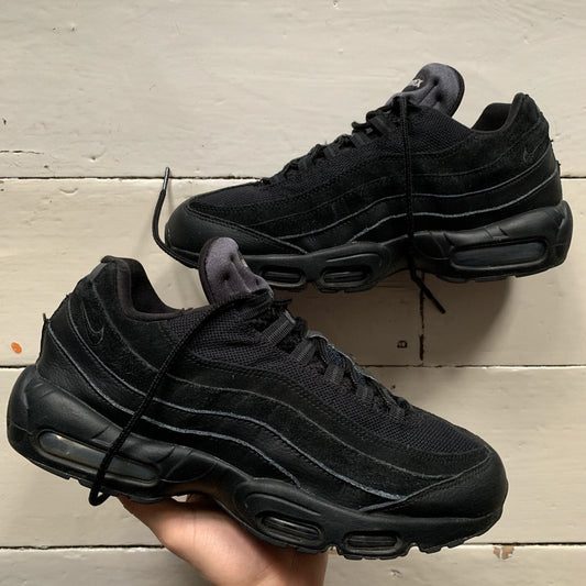 Nike Air Max 95 Black (UK 9)