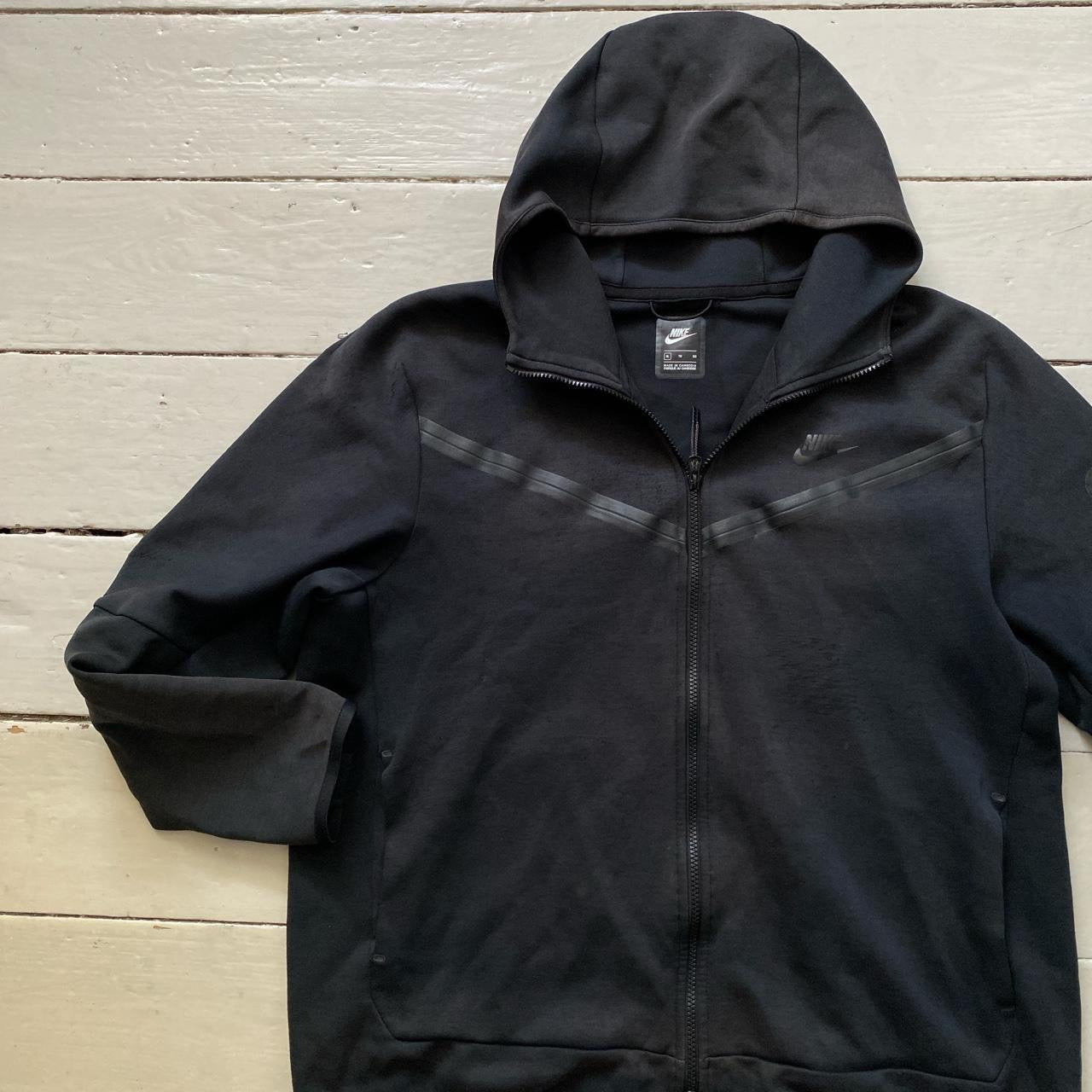 Nike Tech Fleece New Season black hoodie (XL)