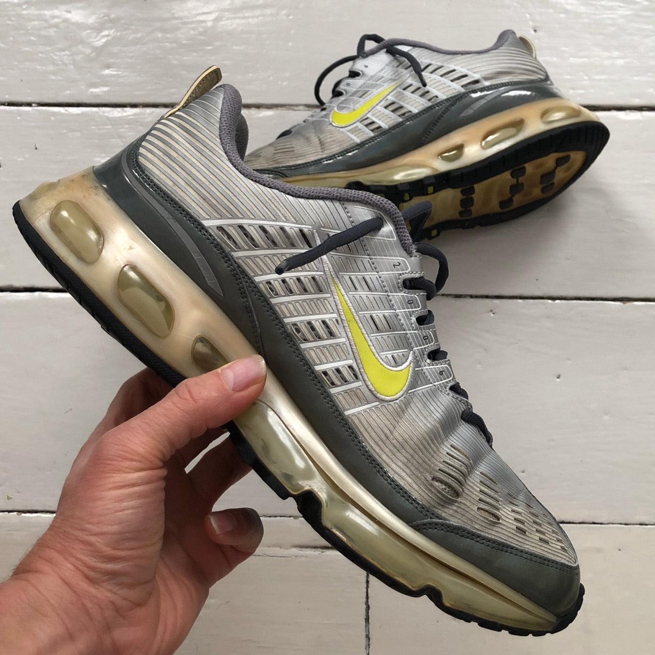 Nike Air Max 360 Vintage Trainers (UK 10)