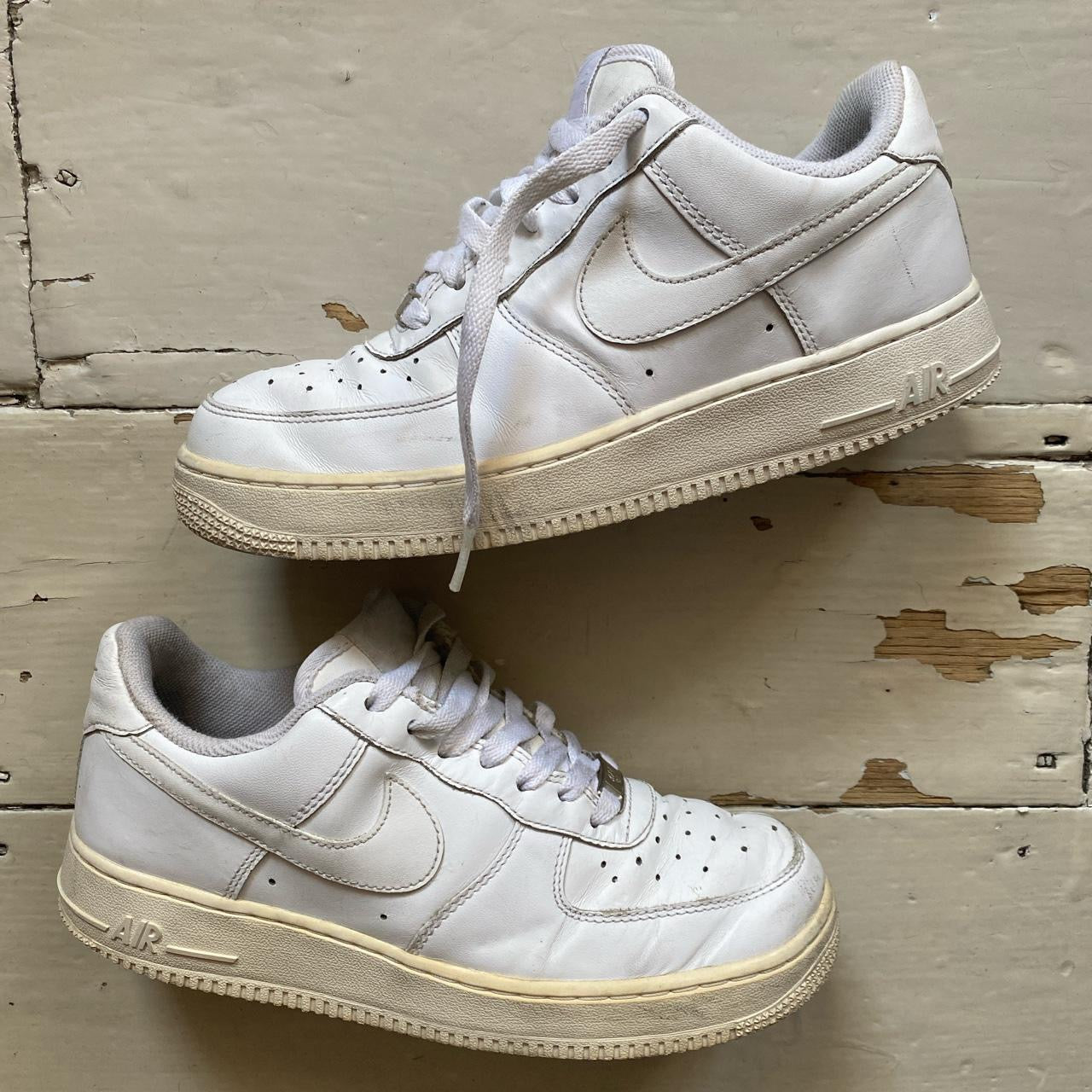 Nike Air Force 1 White (UK 6)