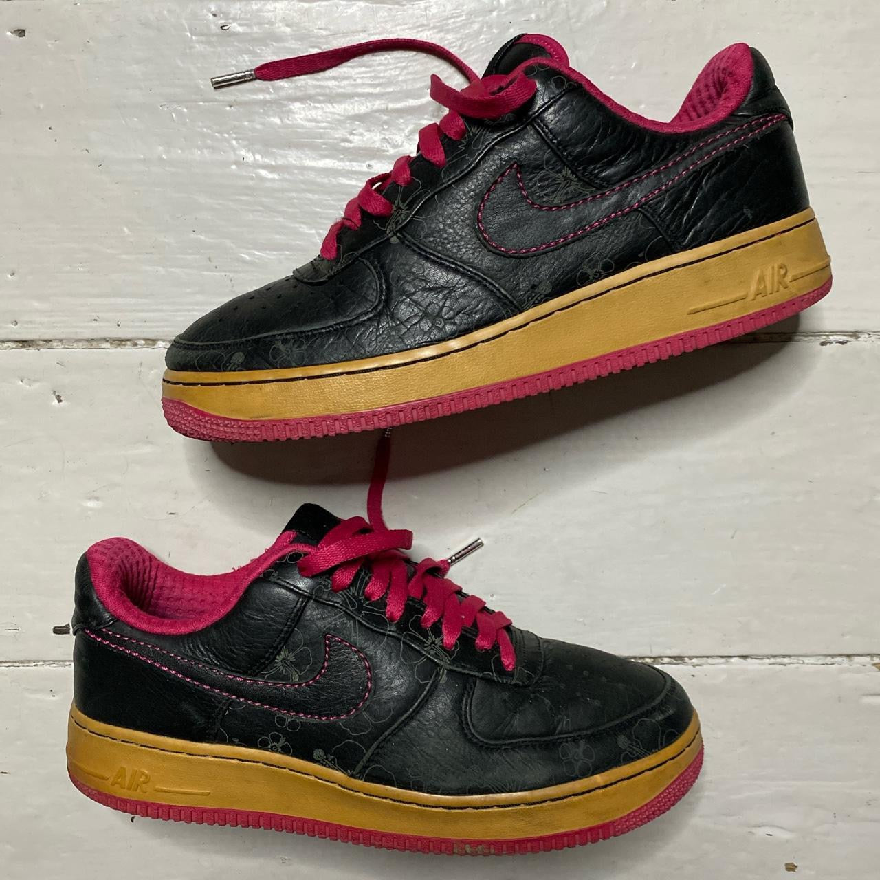 Nike Air Force 1 Black Floral Vintage (UK 7)