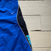 Nike Vintage Shell Shorts (XXL)