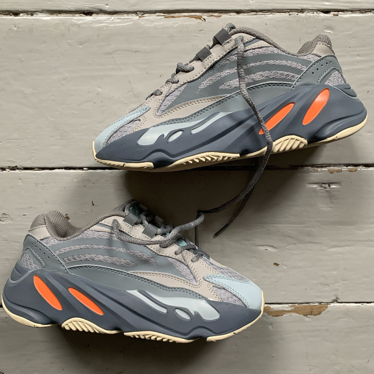 Yeezy 700 Inertia V2 (UK 3.5)