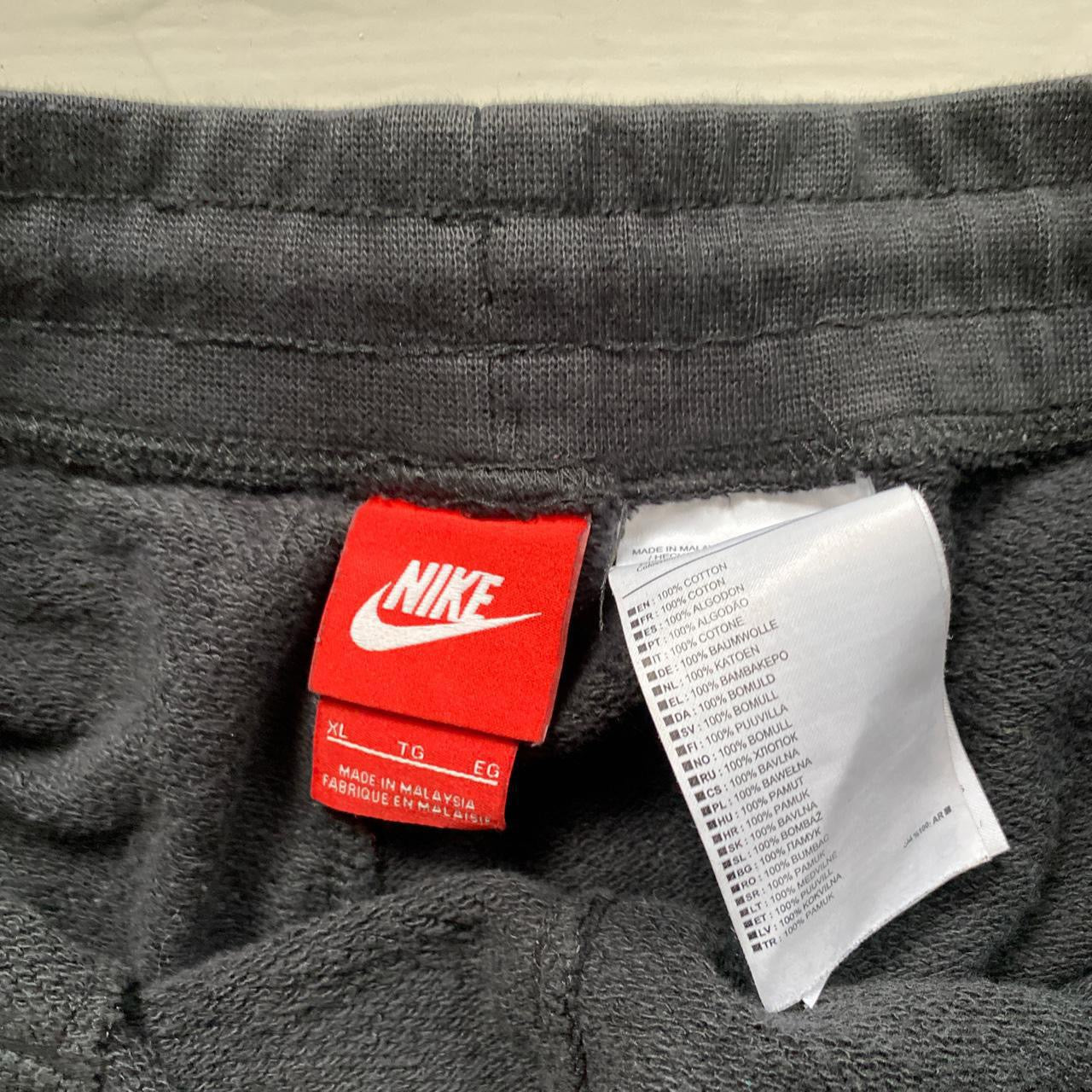 Nike Swoosh Black Shorts (XL)