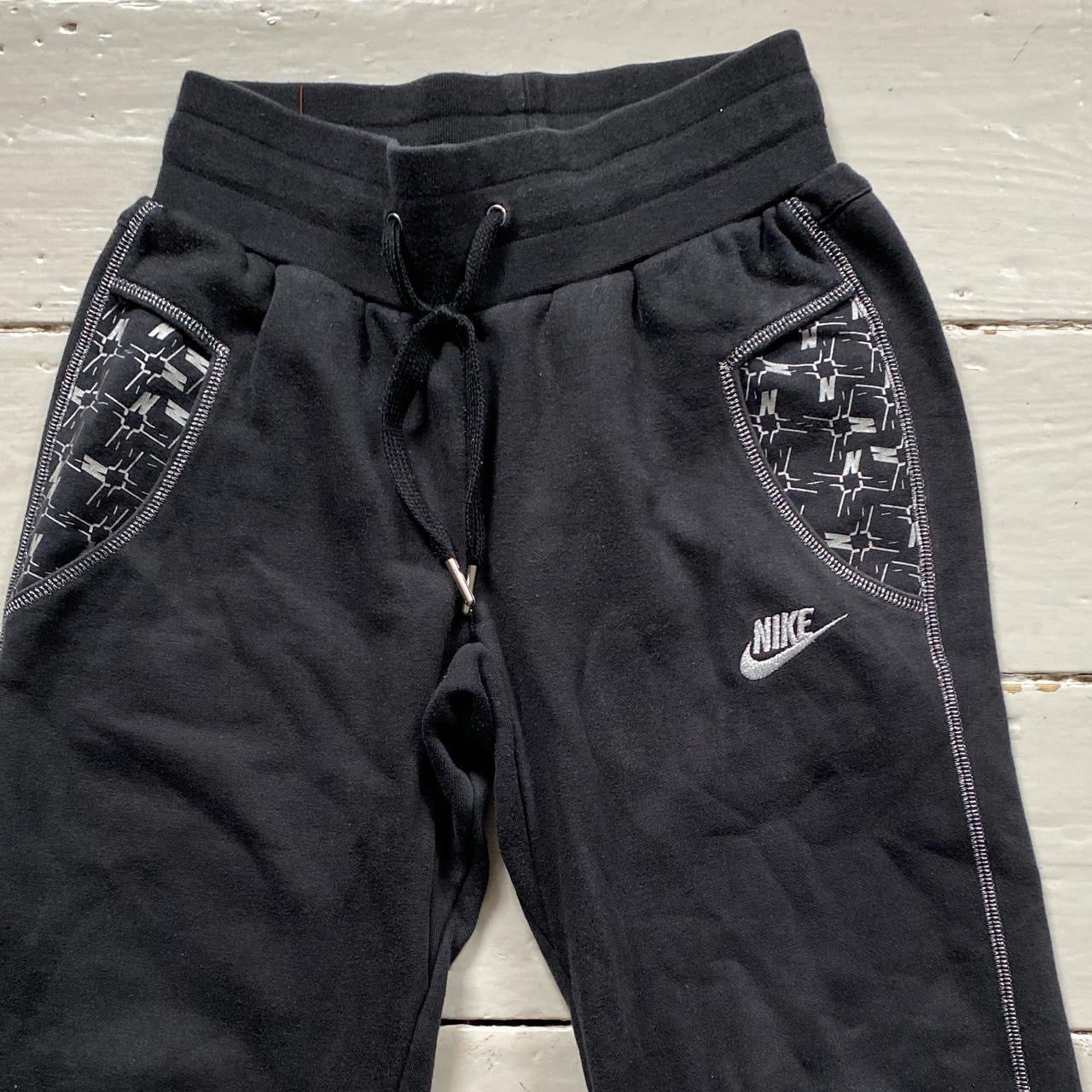 Nike Swoosh Grey Joggers (XS)