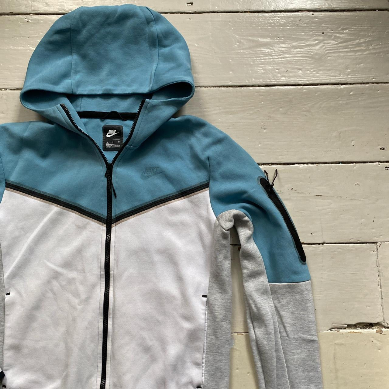Nike Tech Fleece Baby Blue and White Hoodie (Small)