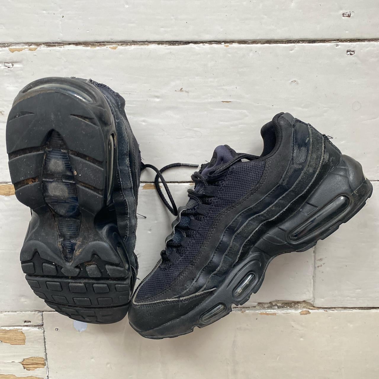 Nike Air Max 95 Black (UK 8)