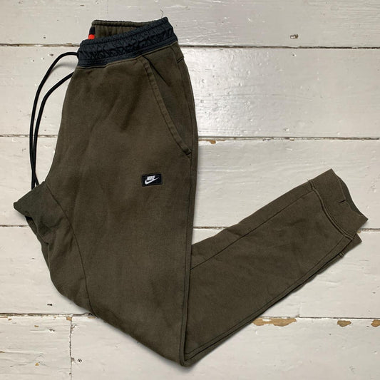 Nike Box Swoosh Khaki Joggers (Small)