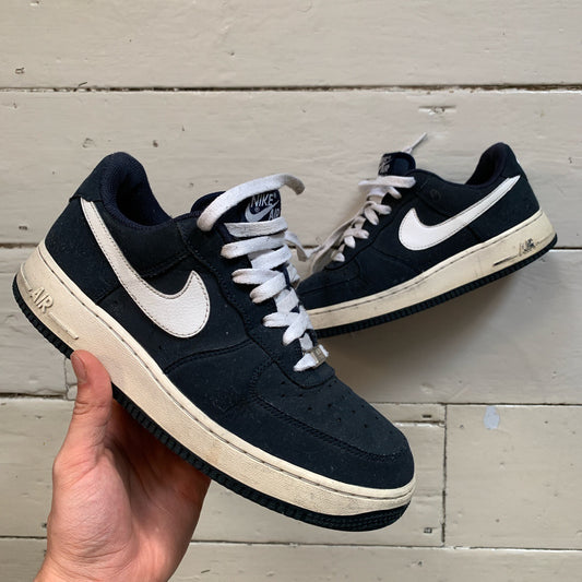Nike Air Force 1 Navy Suede (UK 6)