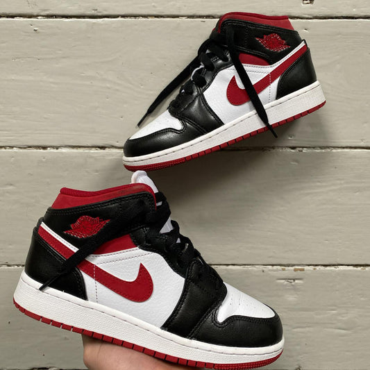 Jordan 1 Mid Gym Red (UK 3)
