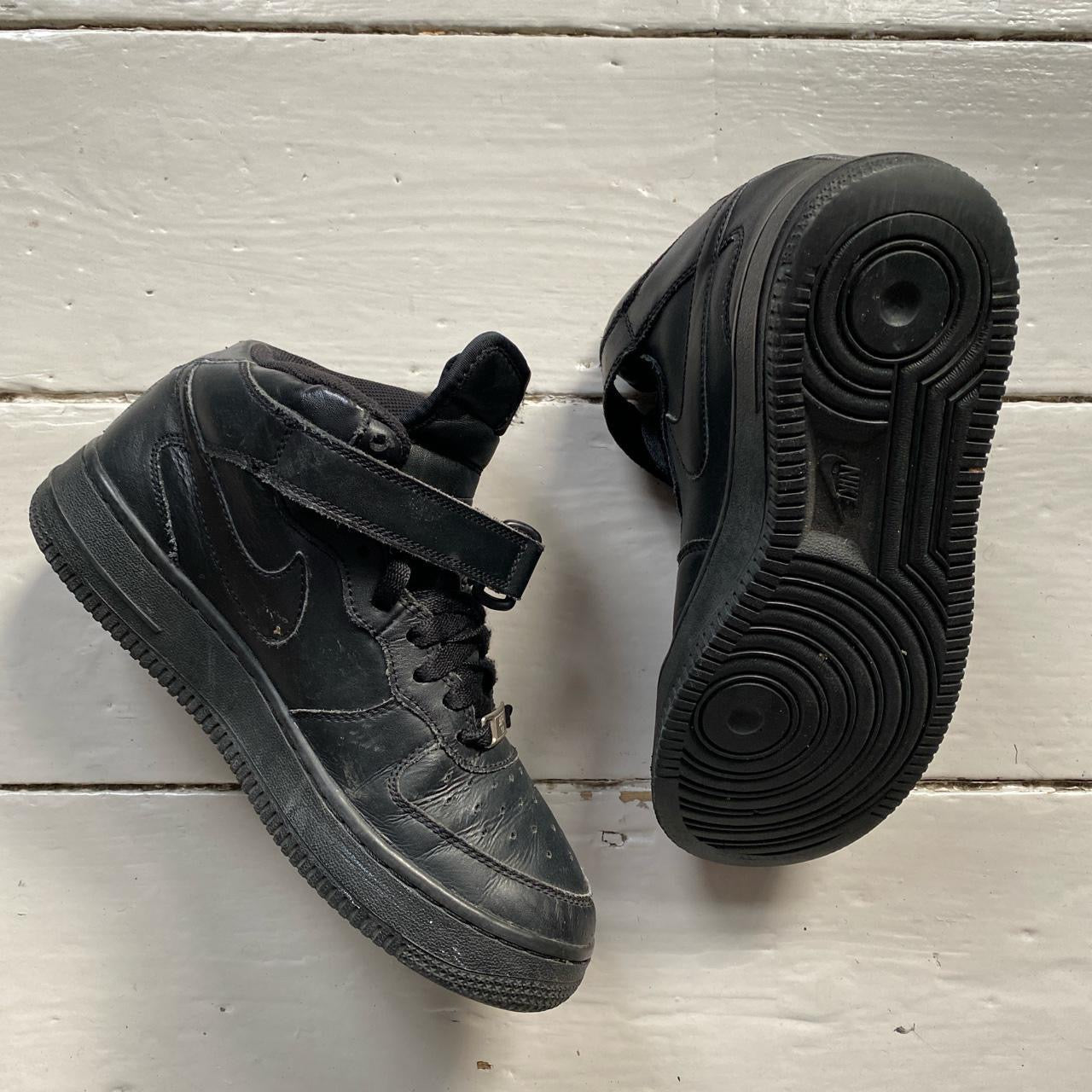 Nike Air Force 1 Mid Black (UK 5)