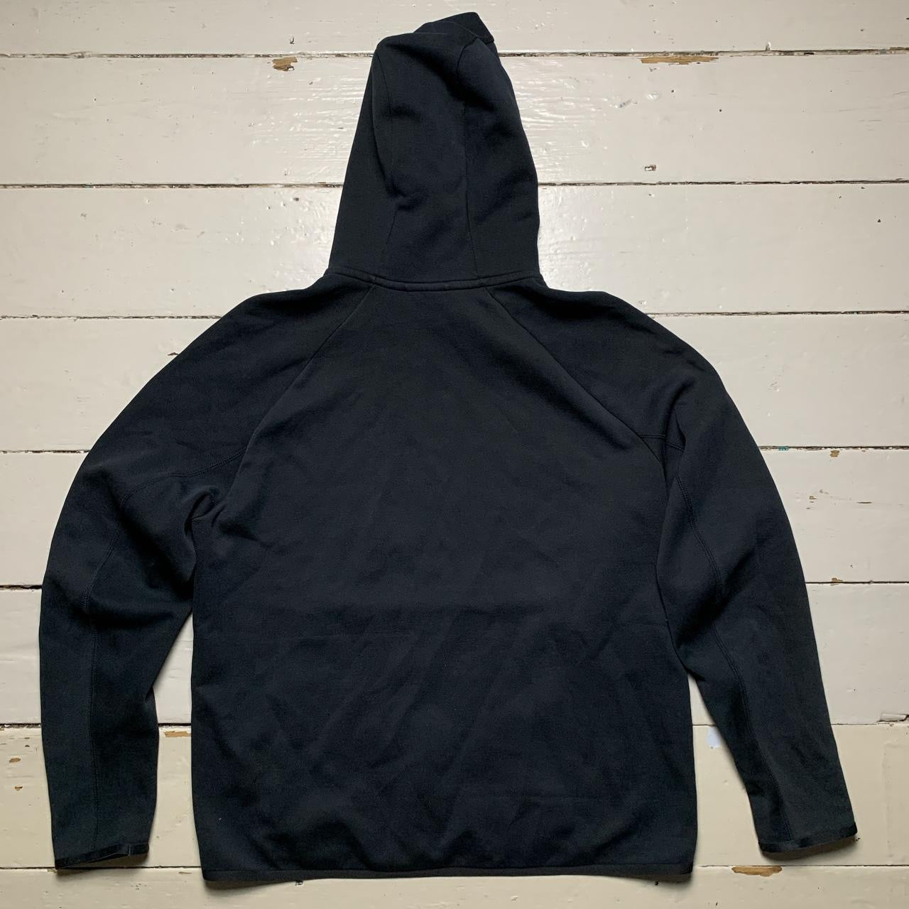 Nike Tech Fleece Black Hoodie (Large)