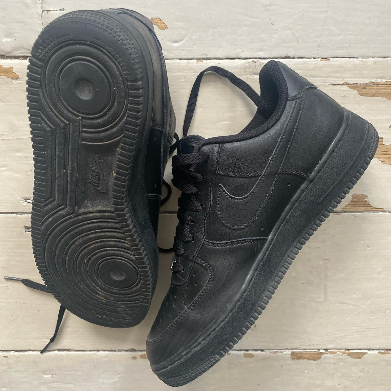 Nike Air Force 1 Black (UK 9)
